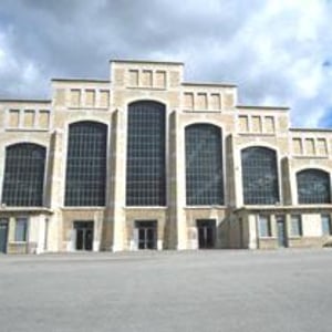 Halle Tony Garnier