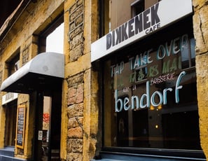 Dikkenek café