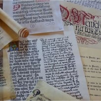 Ateliers pédagogiques "Scriptorium" sur le thème de l'écriture par La Compagnie Excalibur