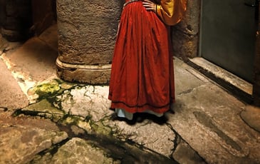 Visite guidée du Vieux Lyon : suivez votre guide costumée et redécouvrez le Vieux Lyon du XVe / Renaissance (traboules et cours intérieures)
