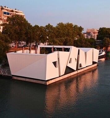 À la découverte du premier théâtre flottant