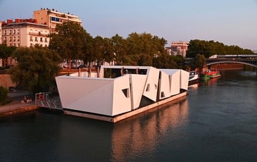 À la découverte du premier théâtre flottant