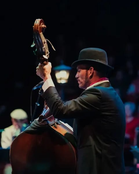 The Jazz Room : un hommage à Frank Sinatra et à Louis Armstrong