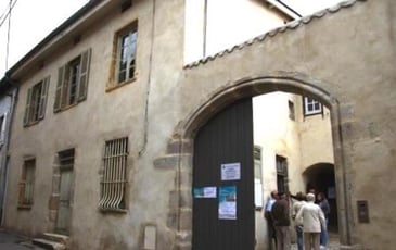 Visite du bourg ancien et d'une maison de notaires XVIIe s