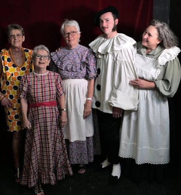 Visite de la Costumerie de la MJC de Sainte-Foy-Lès-Lyon