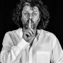Ailleurs, Juste à Côté, Contes, Histoires et Tralala