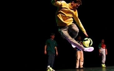 Joga Bonito : Danse et Foot Freestyle