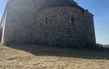 Visite guidée d'une église clunisienne du Xème siècle