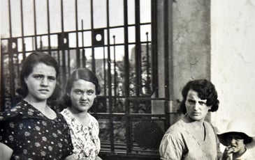 Exposition Elles et les Luttes : histoire des femmes de la TASE