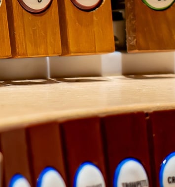 Violoncelle, Flûte et Orgue : L'Alliage Est Insolite