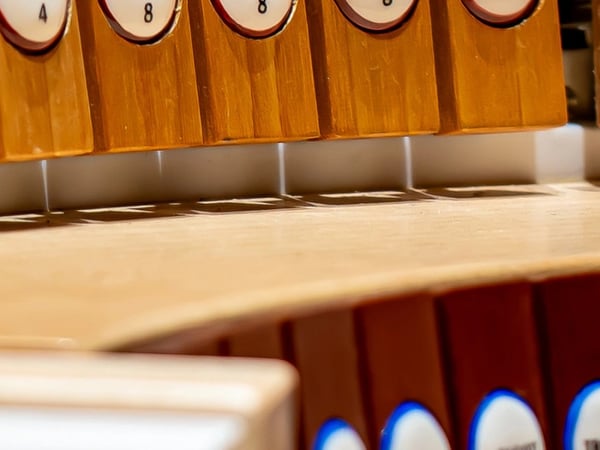 Violoncelle, Flûte et Orgue : L'Alliage Est Insolite