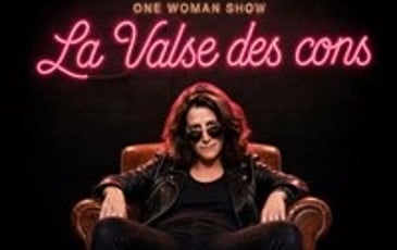 Delphine Delepaut dans La valse des cons