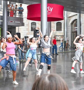 Performances du club de danse Jewel'Cly
