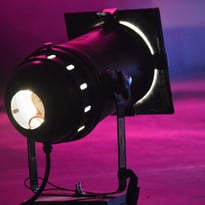 Acte IX, Cabaret et Cirque