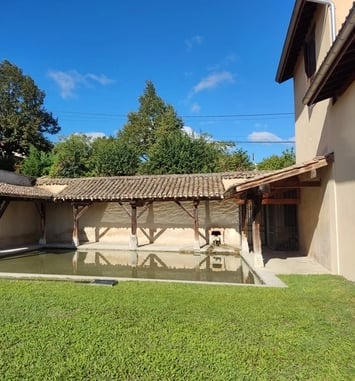 Visite du lavoir de la Platte