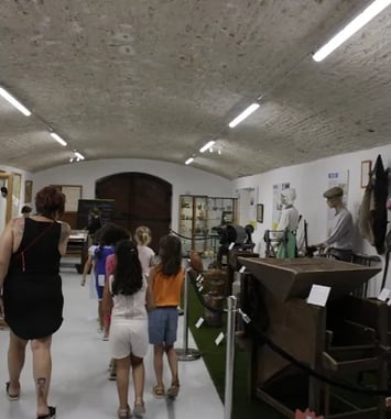 Découvrez "Le Glacis"