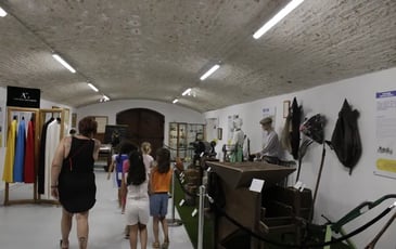 Découvrez "Le Glacis"