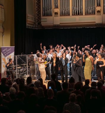 Soirée d’ouverture : le gospel prend feu à la Salle Molière !