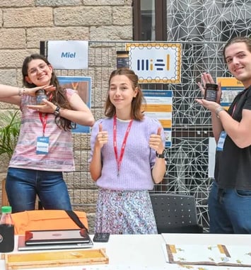 Atelier dégustation avec l'association Miel
