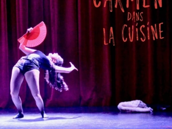 Carmen dans la cuisine