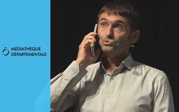 Théâtre-Forum : au secours de la parentalité numérique