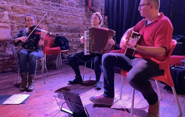Bal folk avec le trio Shyrka